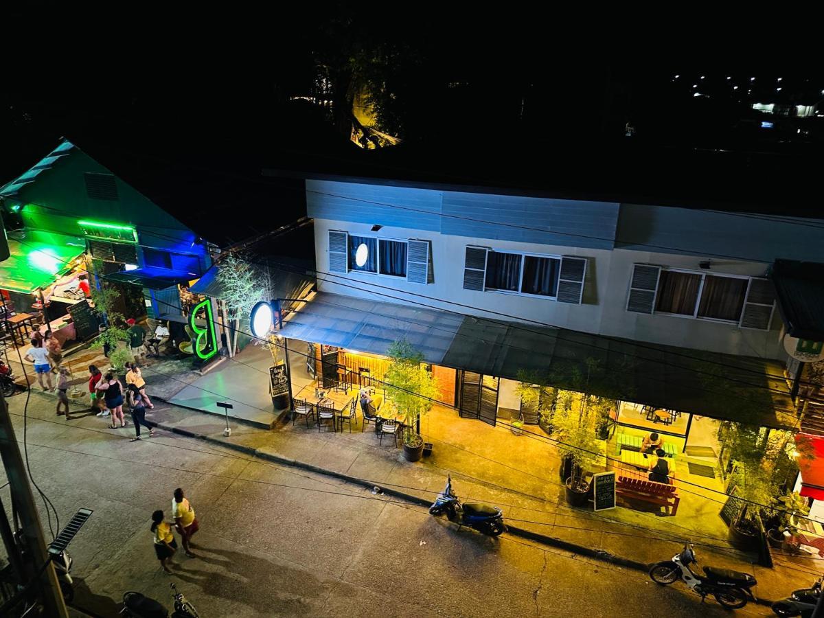 Zj Hometel Coron Exteriér fotografie